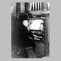 105-0377 Organist W. Steinert.jpg
